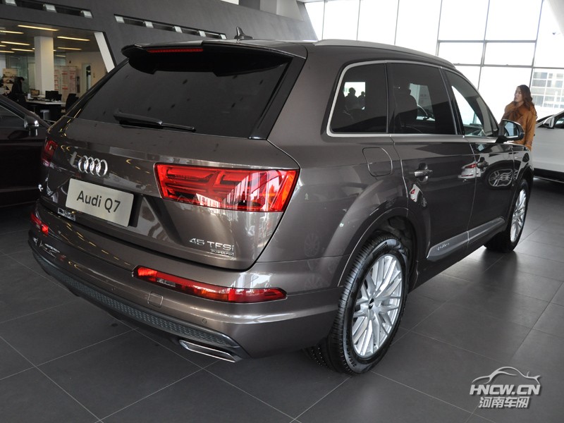 2016款 进口奥迪 Q7 外观